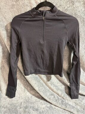 DSG Women’s Black Ribbed Cropped Half-Zip Long Sleeve Top